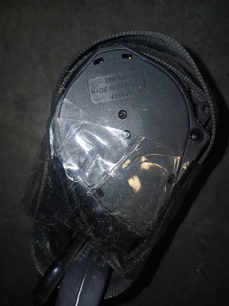 Cinturones Delanteros VW T4 - Imagen 4