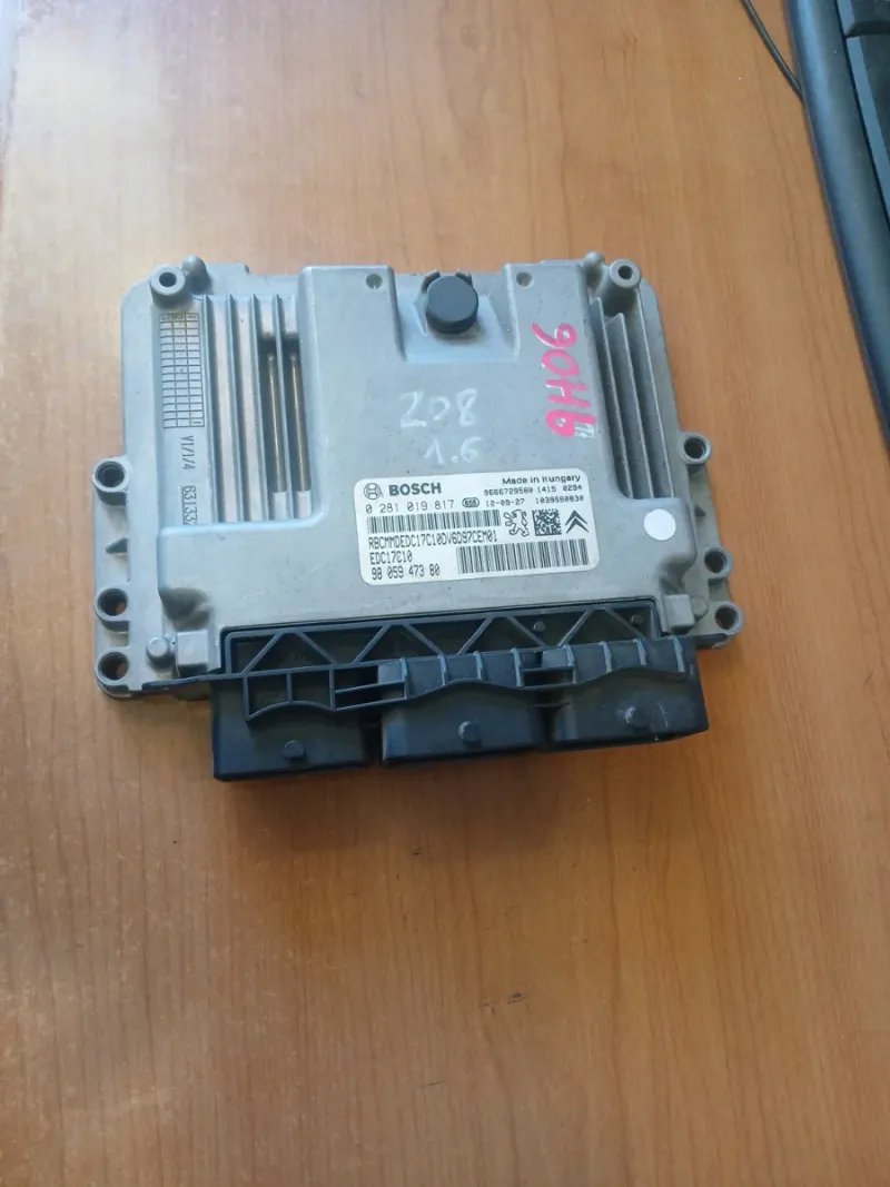 Centralita ECU Peugeot 208 1.6 | Ref. 9805947388