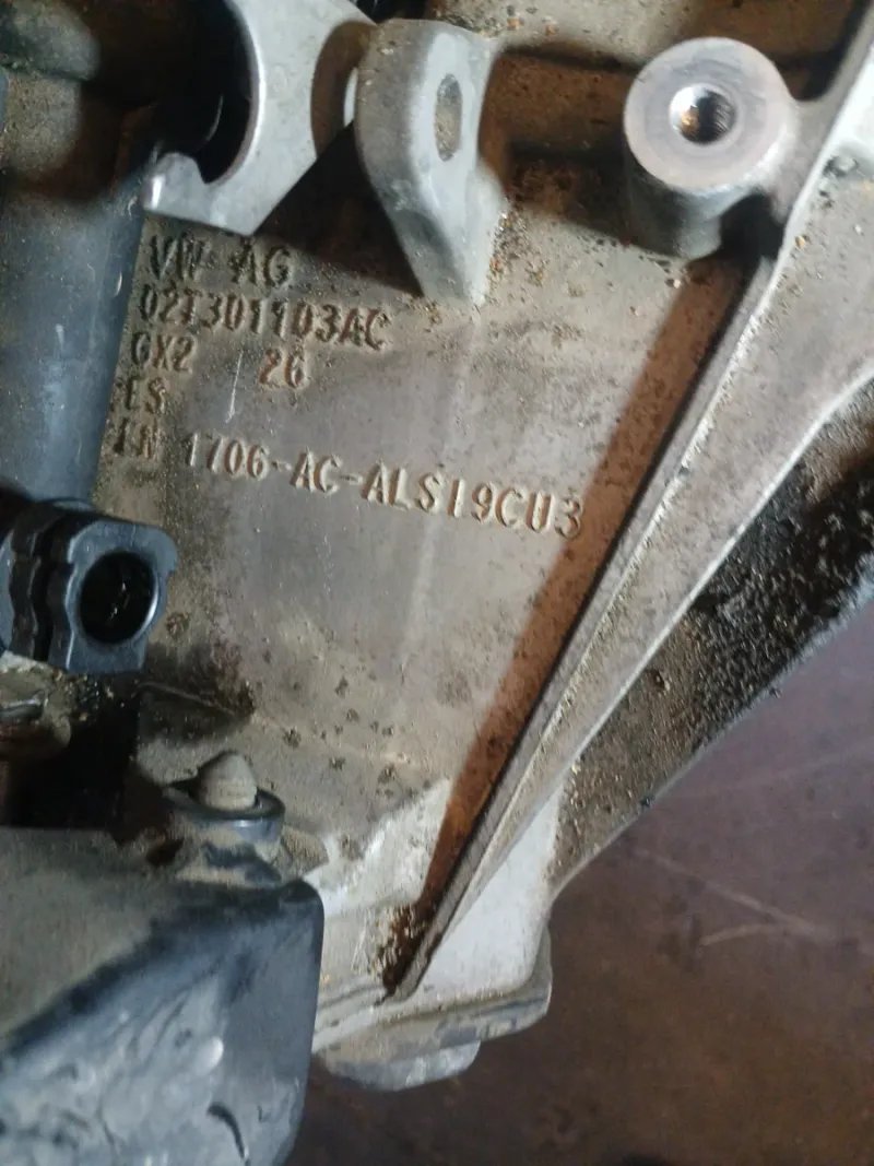 Caja Cambios Seat Ibiza 6J 02T301103AC - Imagen 2
