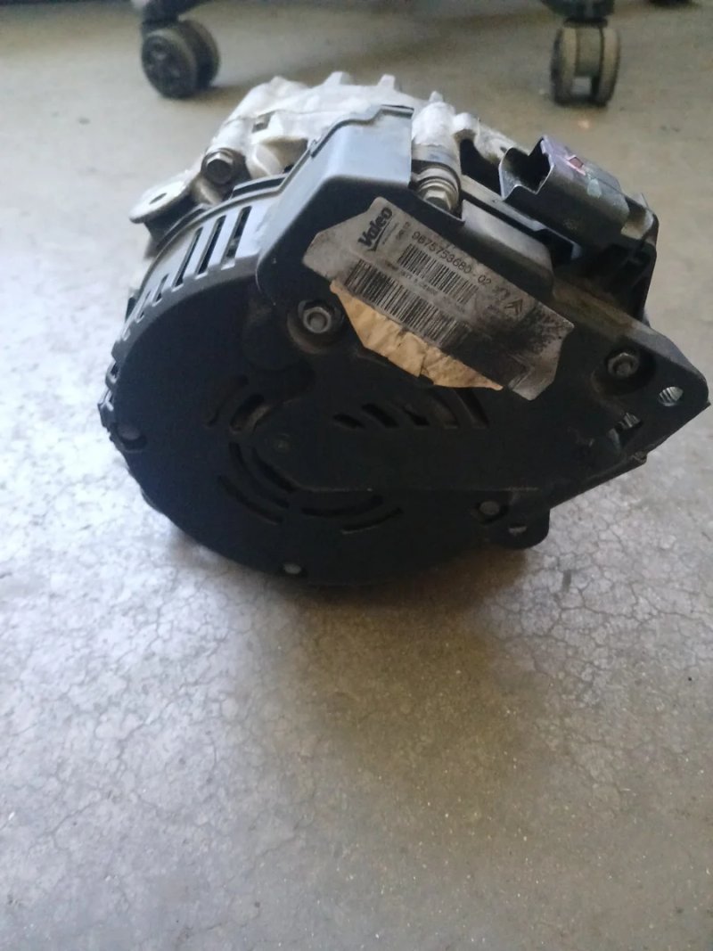 Alternador Peugeot 208 1.6 HDI | Ref. 9809391880 - Imagen 3
