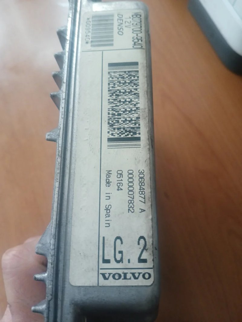 Centralita ECU Volvo S80 | Ref. MB079700-9540 - Imagen 2