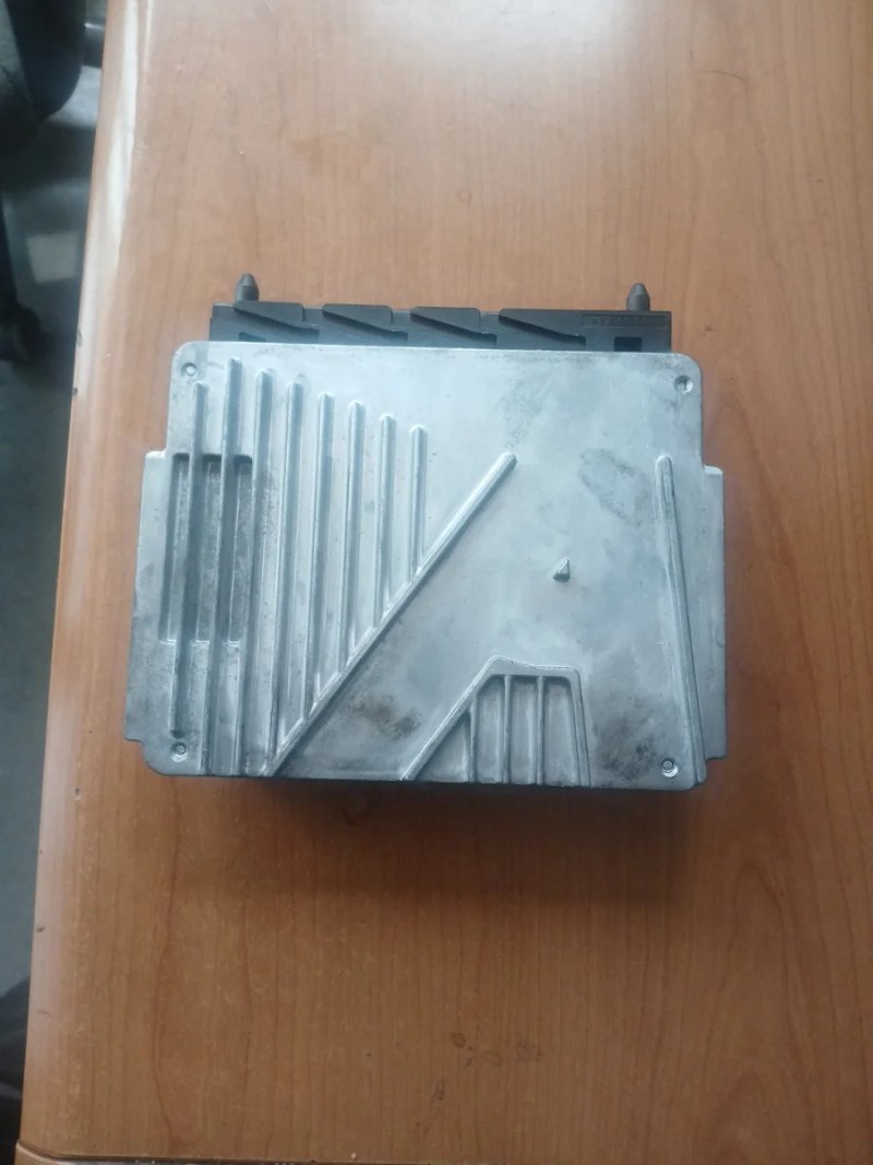 Centralita ECU Volvo S80 | Ref. MB079700-9540 - Imagen 4