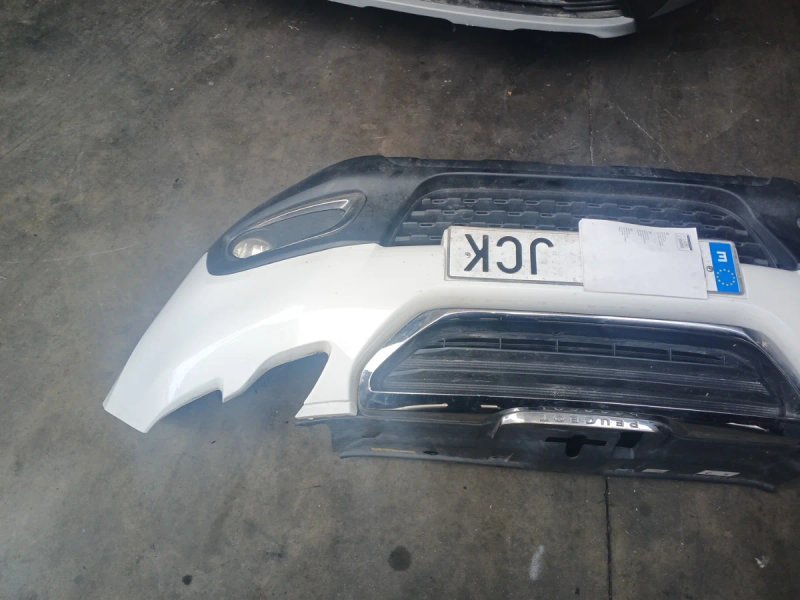 Parachoques Delantero Peugeot 2008 (2015) - Imagen 3
