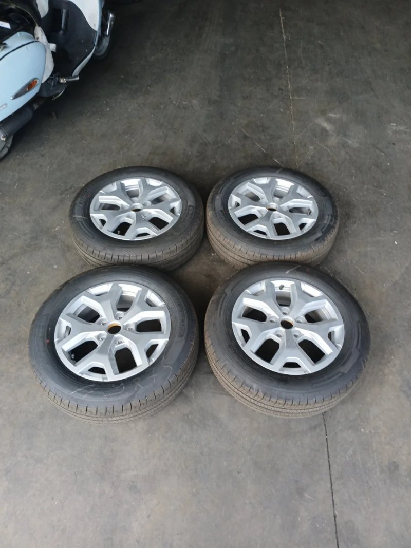 Llantas con neumáticos Renault Kangoo/Townstar
