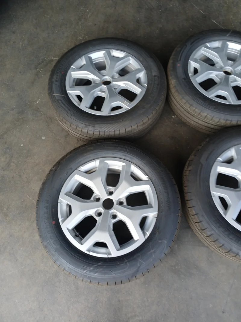 Llantas con neumáticos Renault Kangoo/Townstar - Imagen 2