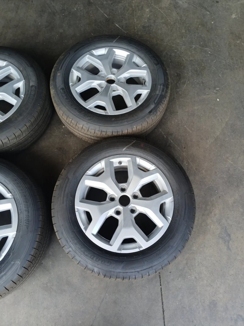 Llantas con neumáticos Renault Kangoo/Townstar - Imagen 3