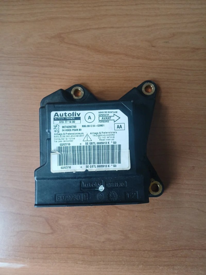 Centralita Airbag Autoliv 619 77 14 00 | Ref. 619771400