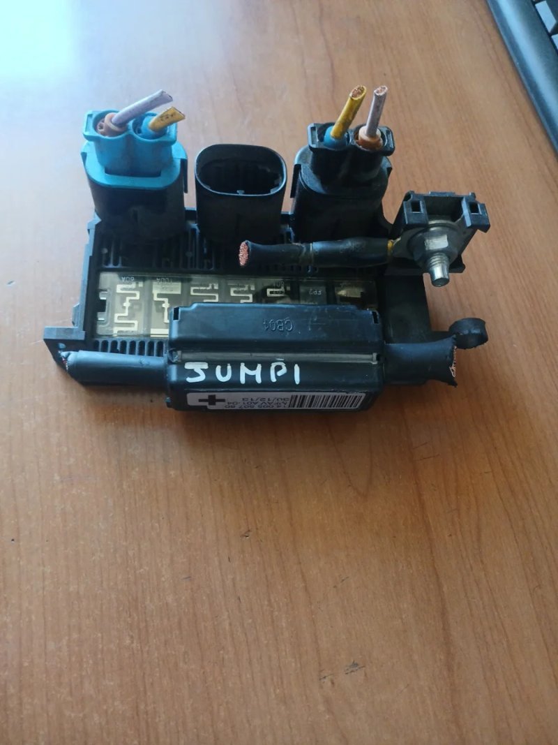 Caja Fusibles Relés Fiat Scudo - Imagen 2