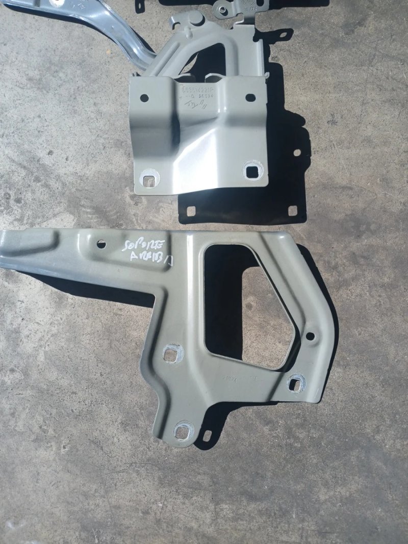 Bisagras y Soportes Capó Nissan Interstar - Imagen 2