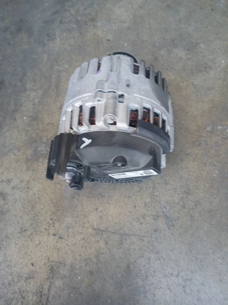 Alternador Renault Master 2.0 DCI | Ref. M9RH670 - Imagen 4