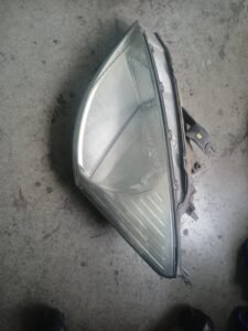 Faro Izquierdo Ford Focus 2003 | Ref. 2M5113W030DF
