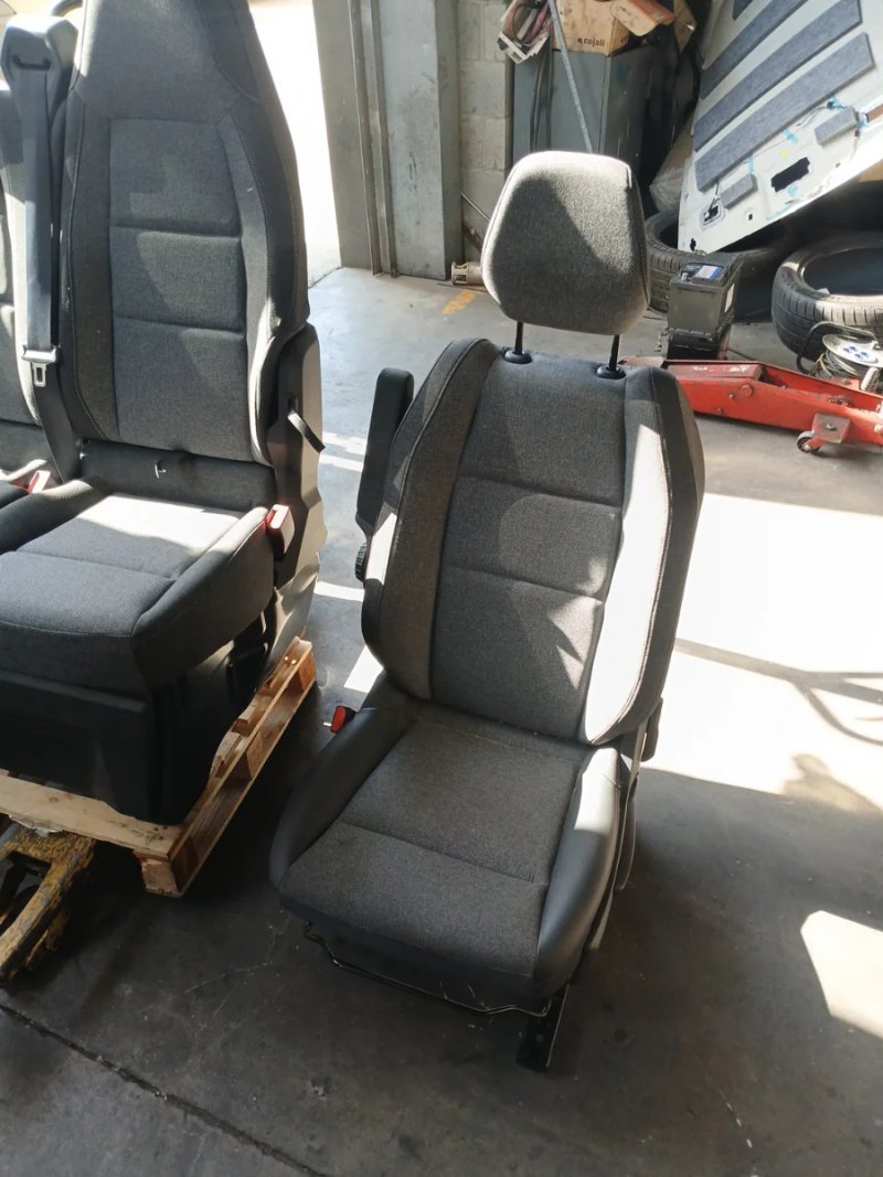 Asientos Renault Master 2025 - Imagen 2
