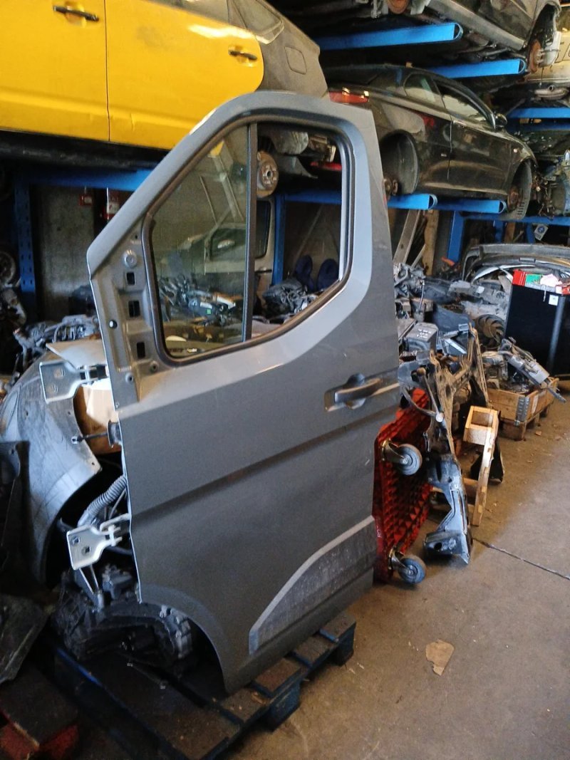 Puerta Delantera Izquierda Renault Master IV 2025