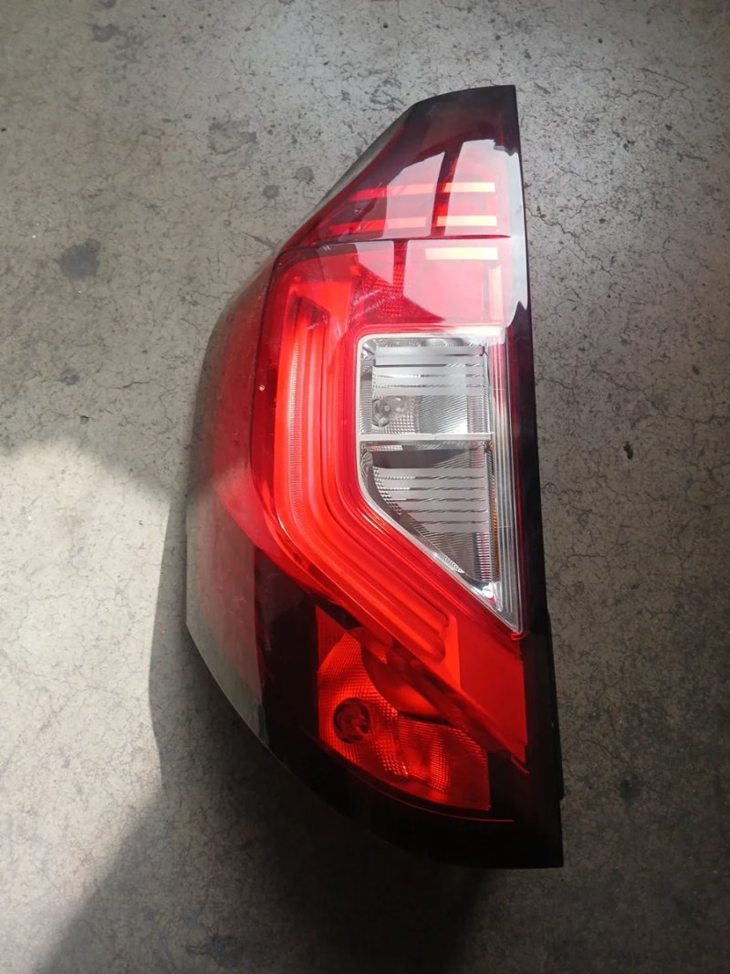Piloto Renault Kangoo 2025 | Ref. 37D793WR - Imagen 2