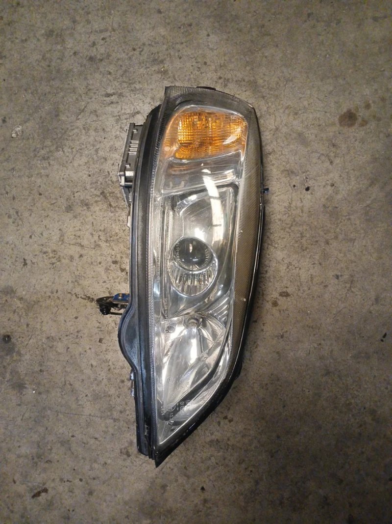 Faro Opel Astra Xenon Derecho