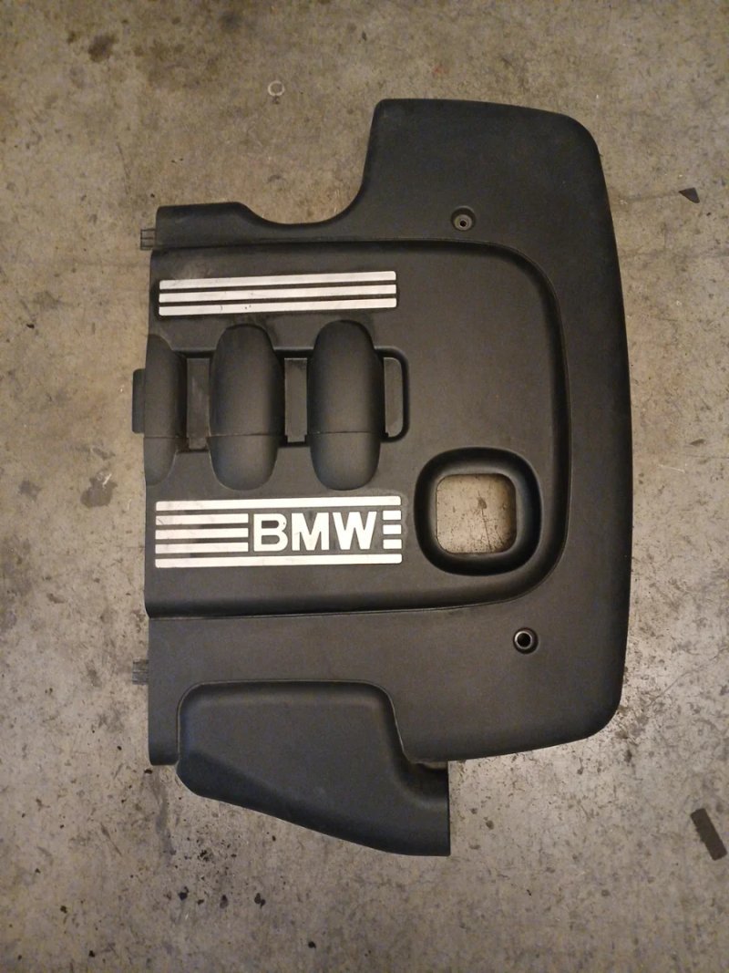 Tapa Motor BMW Serie 3 Delantera | Ref. 14389710