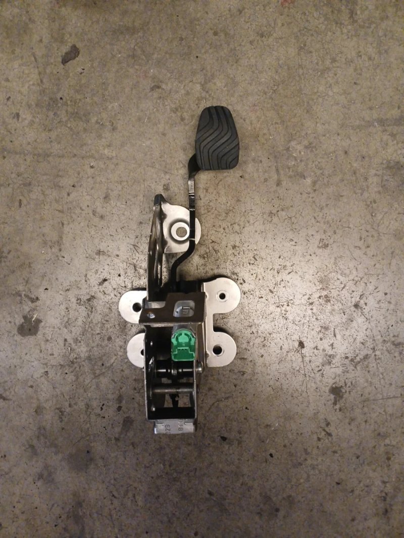 Pedal Acelerador Renault Kangoo 1.3G | Ref. 09636112 - Imagen 3