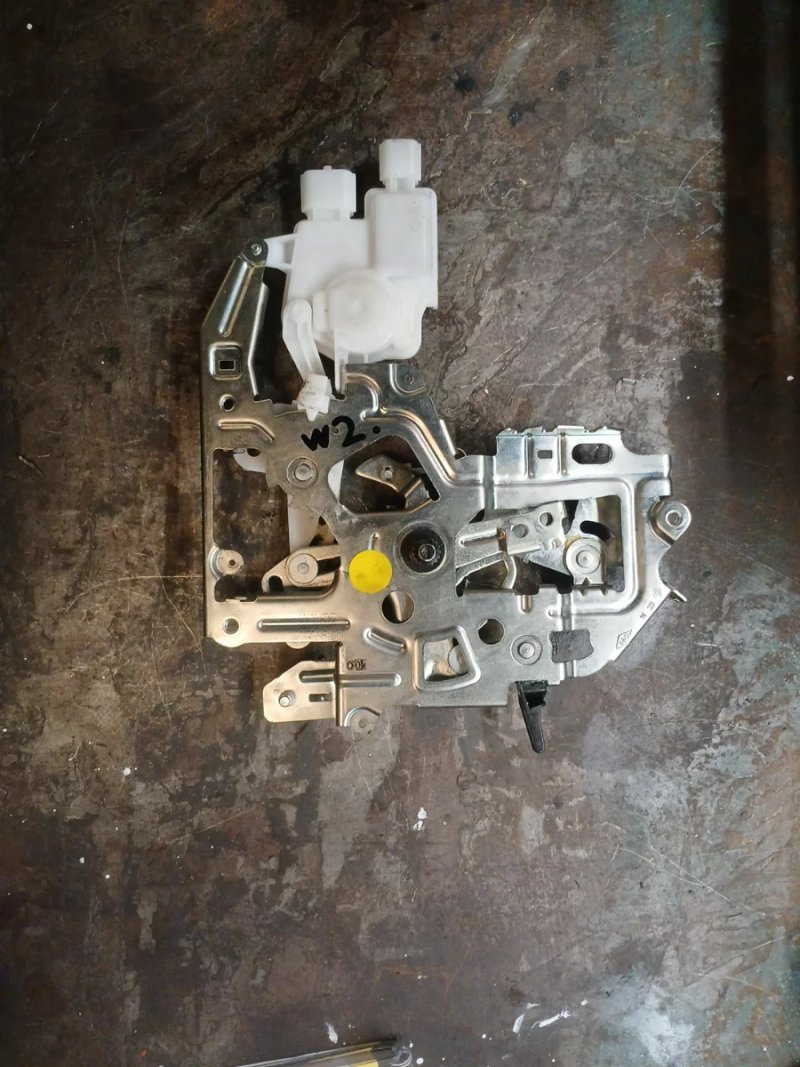 Cerradura lateral Renault Master