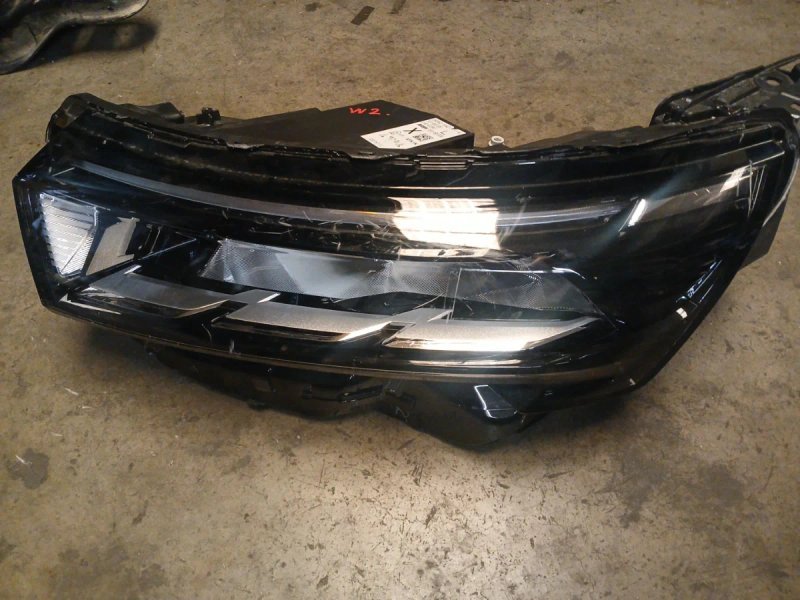 Faro Izquierdo Nissan Townstar, kangoo 2024 - Imagen 3