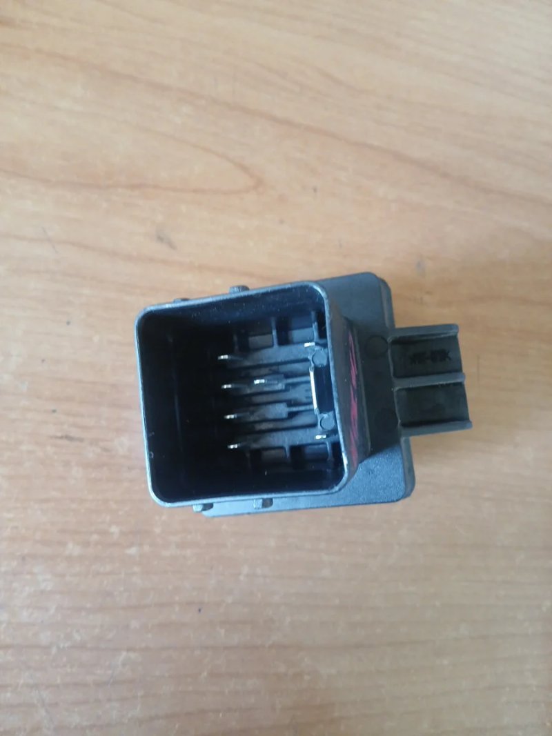 Relé Precalentamiento Mahle A622900130 para Renaul - Imagen 4