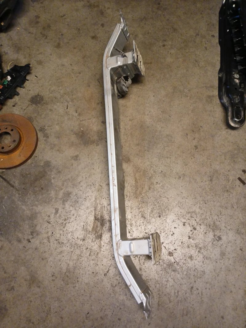 Refuerzo mercedes benz A W168 2004 - Imagen 2
