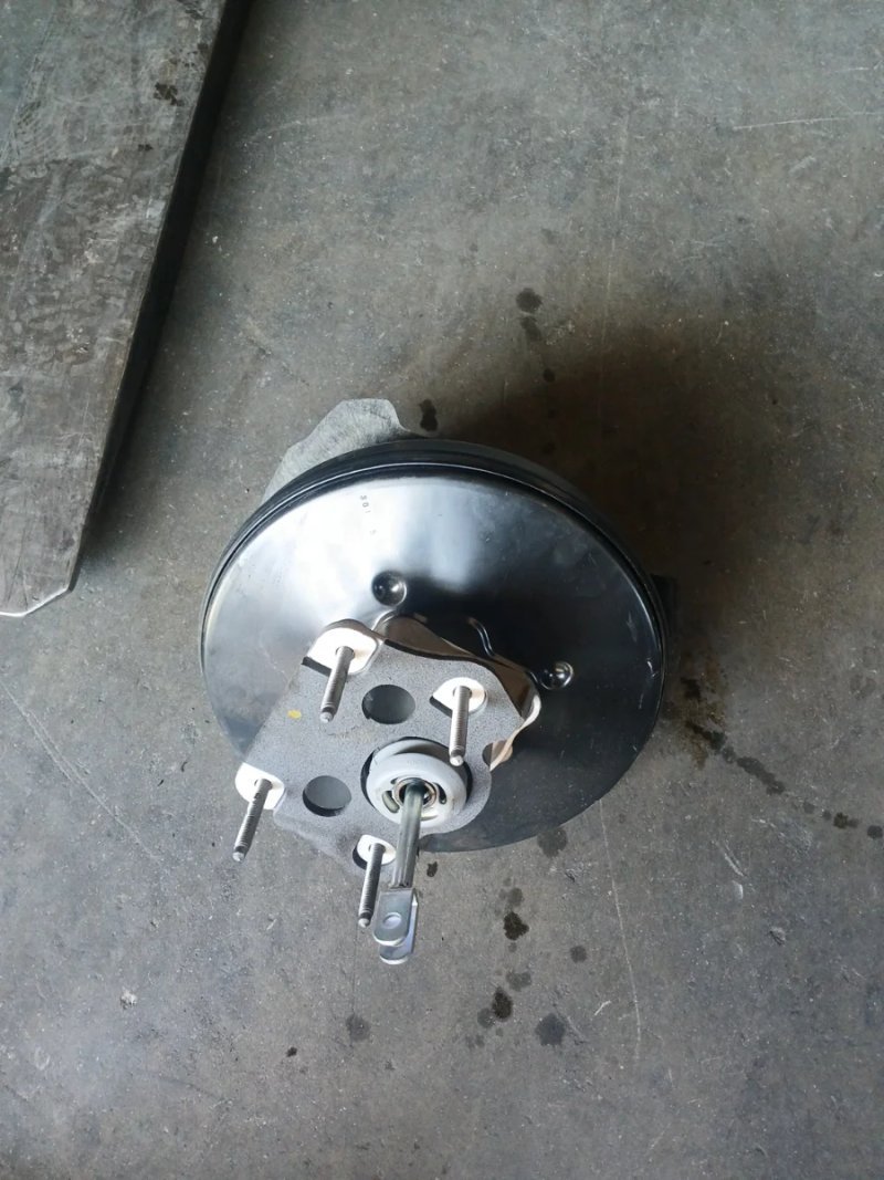 Servofreno con bomba de freno Renault Kangoo 2025 | Ref. 472105487 - Imagen 3