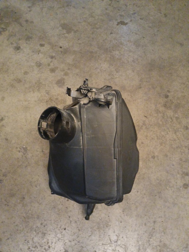 Filtro Aire Nissan Qashqai '09 2.0DCI | Ref. 1022318S01 - Imagen 4