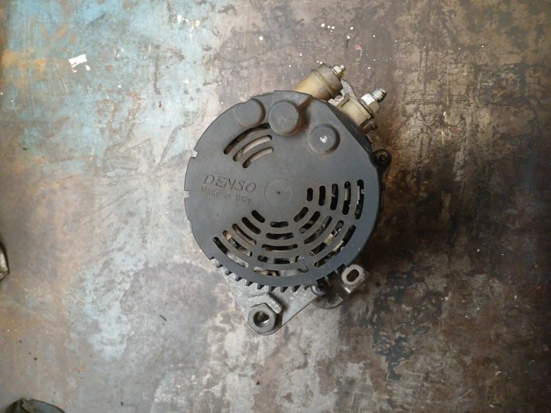 Alternador Toyota Aygo 1KRFE | Ref. 27060-00010 - Imagen 3