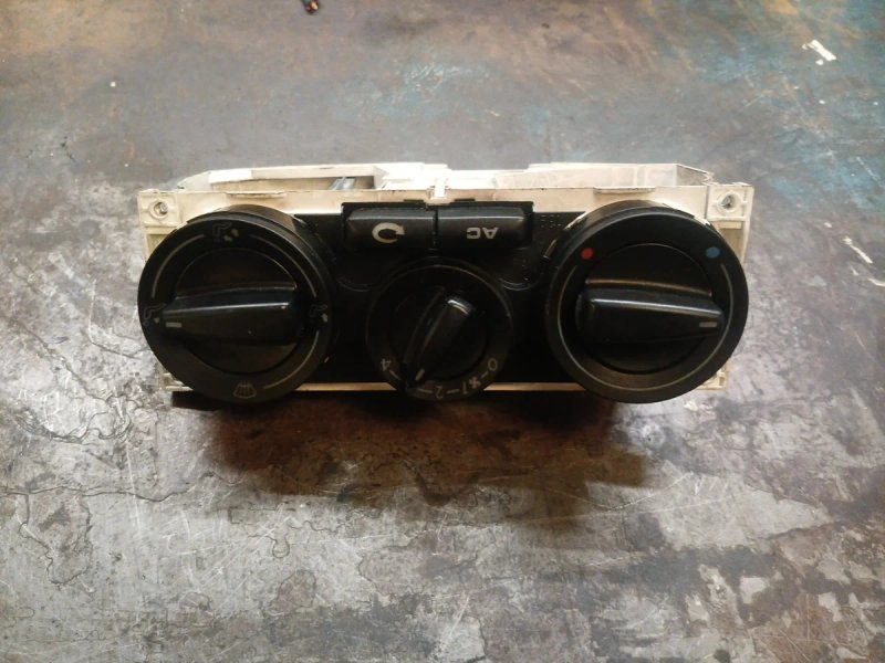 Mando Control Ventilacion Skoda Octavia | Ref. 1J0820045E - Imagen 3