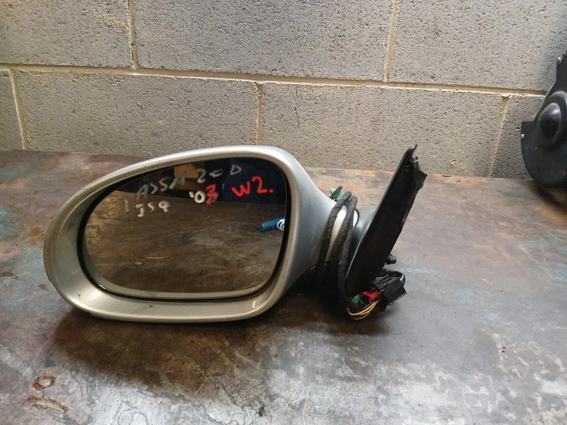 Retrovisor Derecho VW Passat 2007
