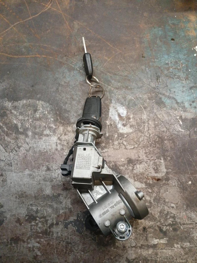 Bombín Arranque C/Llave Opel Corsa D - Imagen 2