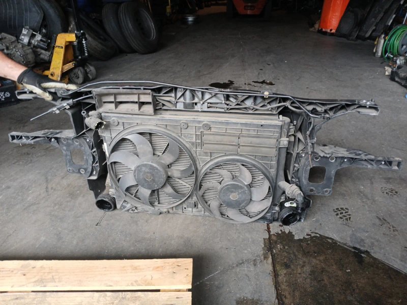 SOPORTE Radiadores Seat Leon BKD 2007 2.0 | Ref. 1P0805588B
