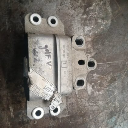 Soporte Motor VW Golf V 1K0 199 555 T