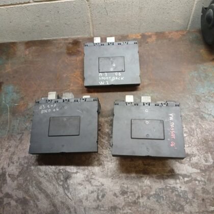 Caja de relés Audi A3/VW Passat 2006 | Ref. 3C0937049E