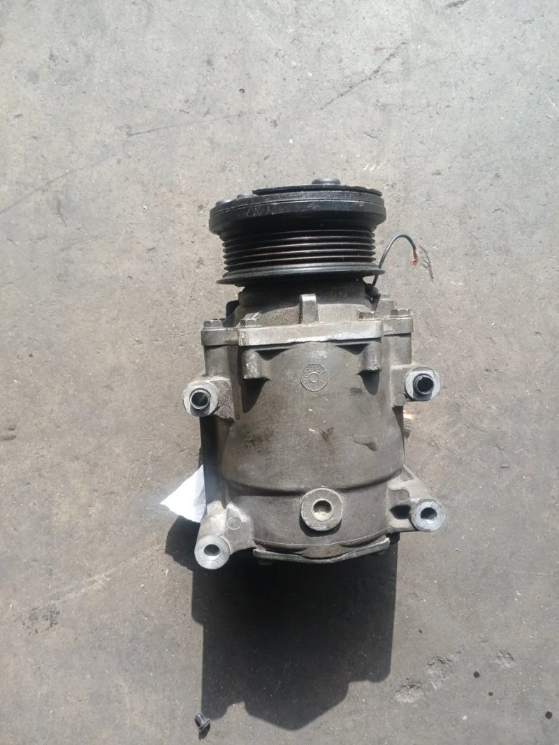 Compresor A/A Ford Fiesta 2005 - Imagen 2