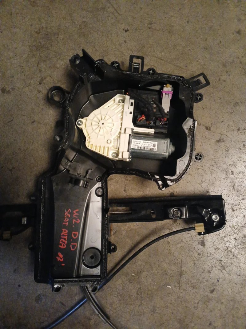 Motor Elevalunas Delantero Derecho Seat Altea | Ref. 1T0959702G - Imagen 2