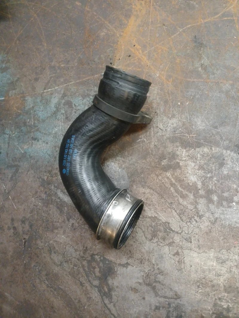 Tubo Intercooler Audi A3 Skoda 2006 | Ref. 1j01458385
