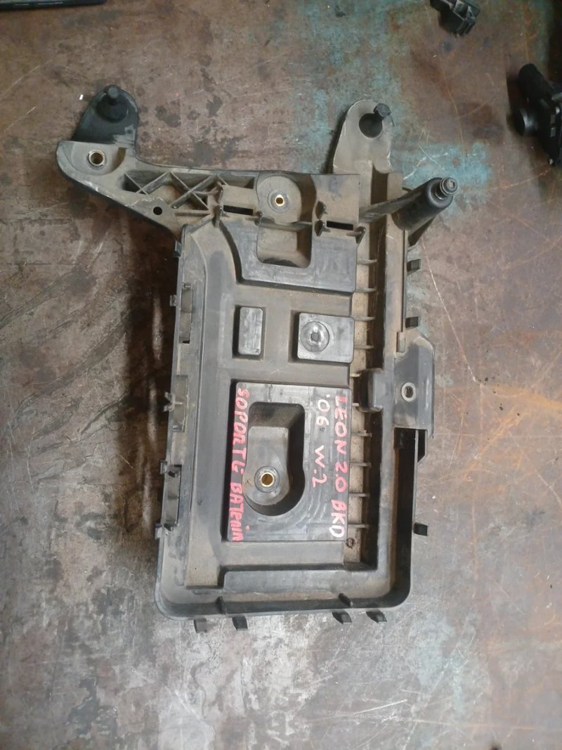 Soporte Bateria Seat Leon 2.0 BKD | Ref. 1k091533