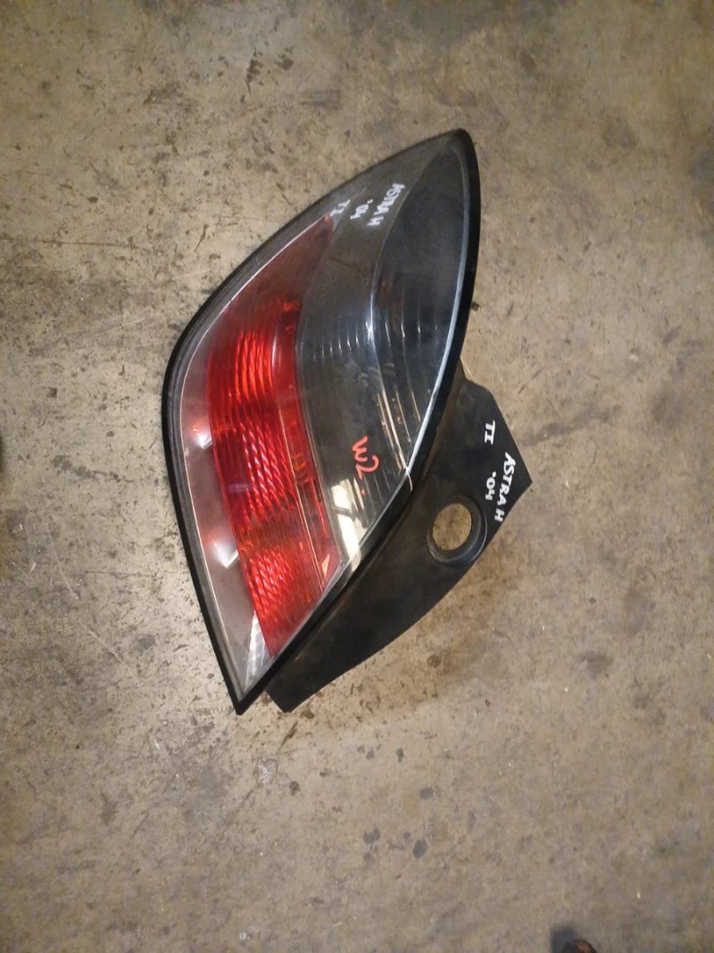 Piloto Trasero Izquierdo Opel Astra H 2004 | Ref. 00874801
