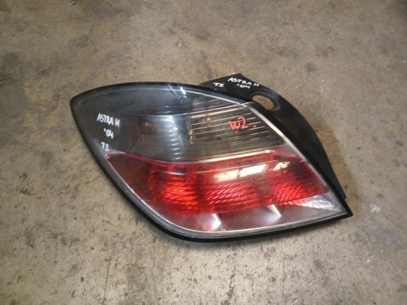 Piloto Trasero Izquierdo Opel Astra H 2004 | Ref. 00874801 - Imagen 2