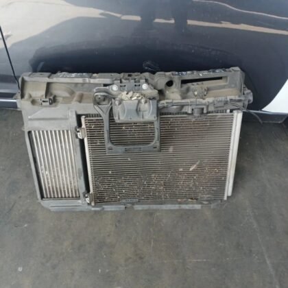 Soporte Radiadores Peugeot 2008 Completo | Ref. 9823718480