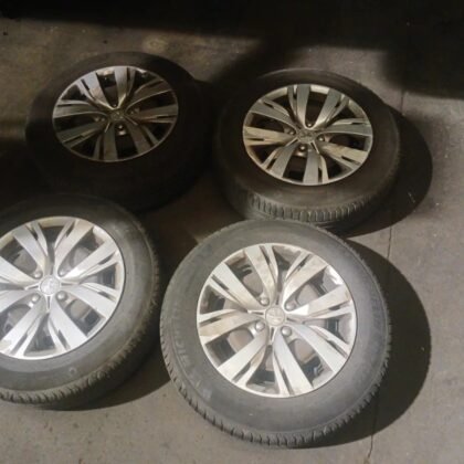 Llantas Peugeot 185/65 R 15 88T con Neumático