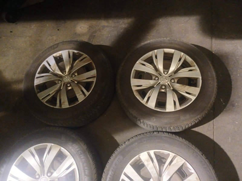 Llantas Peugeot 185/65 R 15 88T con Neumático - Imagen 3