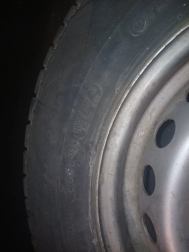 Rueda de repuesto Ford Transit Custom - Imagen 3