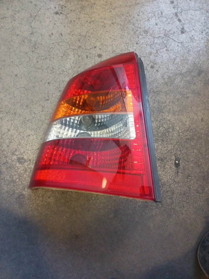 PILOTO TRASERO IZQ OPEL ASTRA 2003