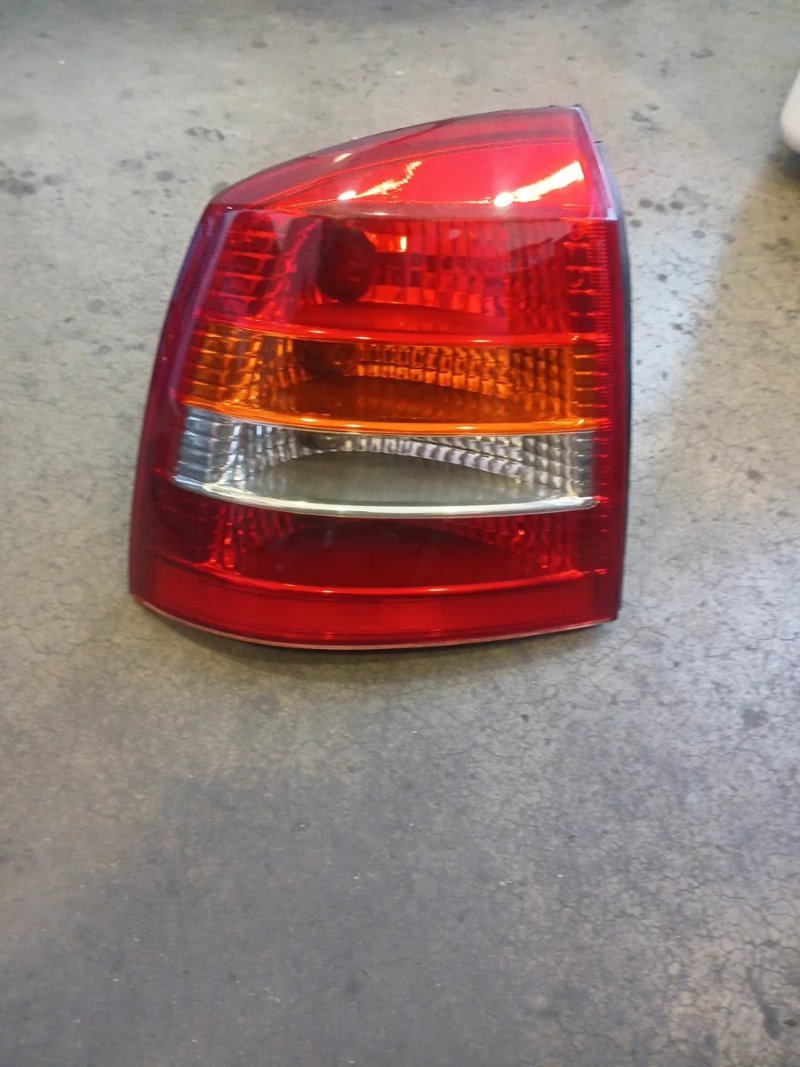 PILOTO TRASERO IZQ OPEL ASTRA 2003 - Imagen 8