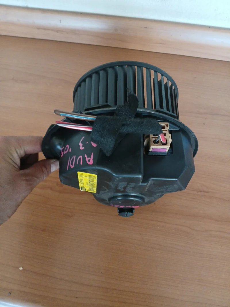 Motor calefacción Valeo F983228M Audi A3 VW Touran - Imagen 3