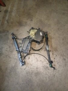Elevalunas Izquierdo Seat Leon MK2 2009 | Ref. 1K0959793P