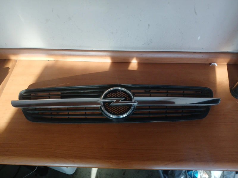 Rejilla Opel Meriva 2006
