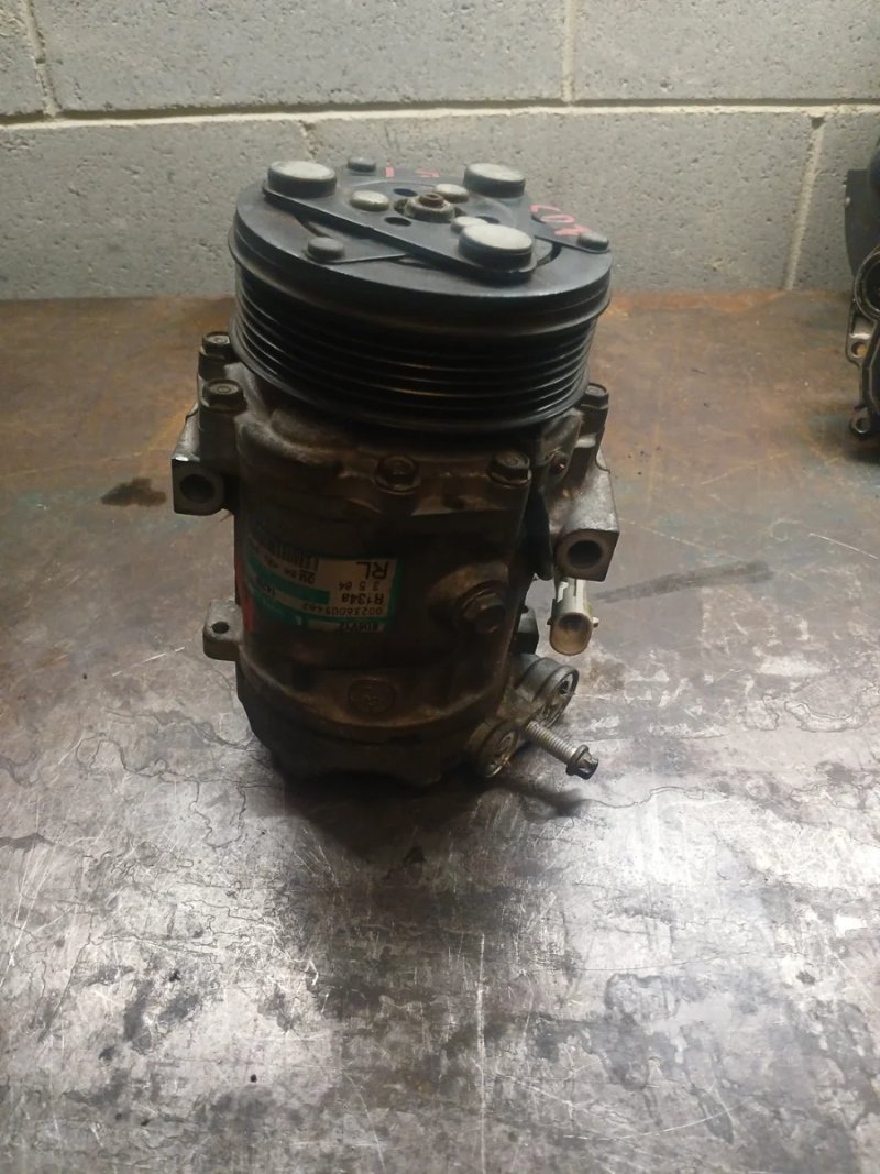 Compresor AA Opel 1.7cdti ref 24421642 - Imagen 5